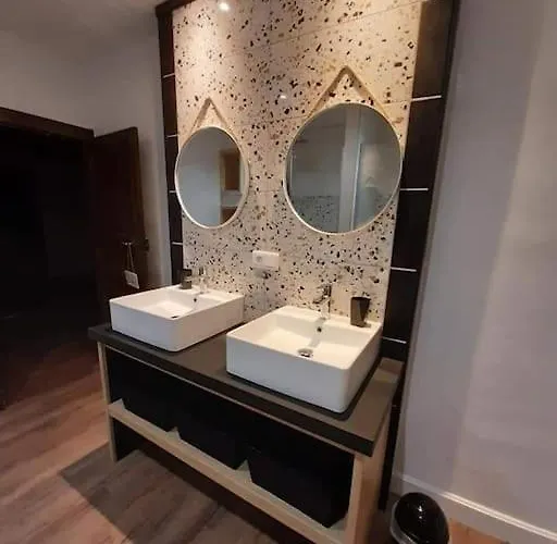 Maison Basque Nyaraló *